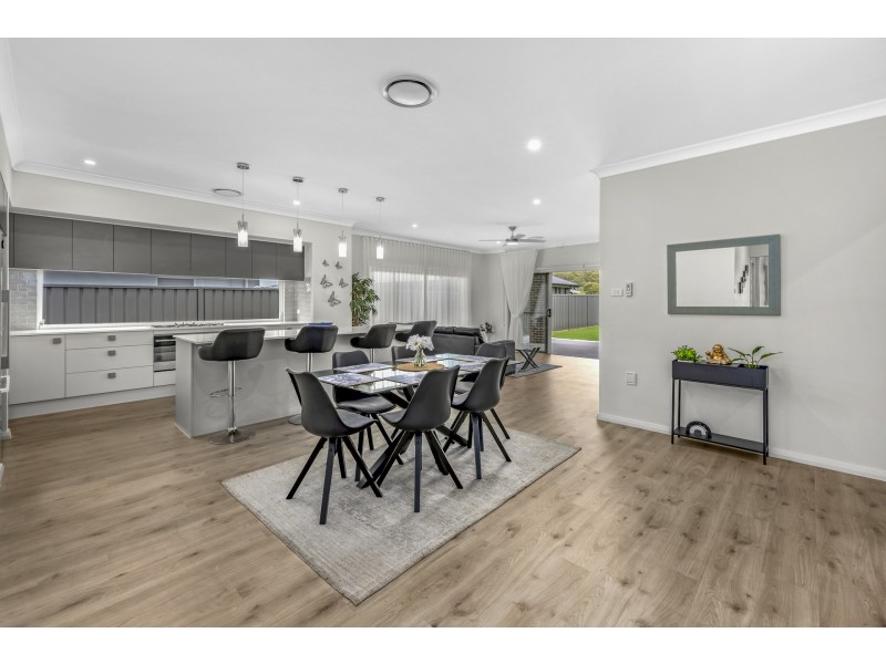 3 Riverdale Close, Rutherford NSW 2320