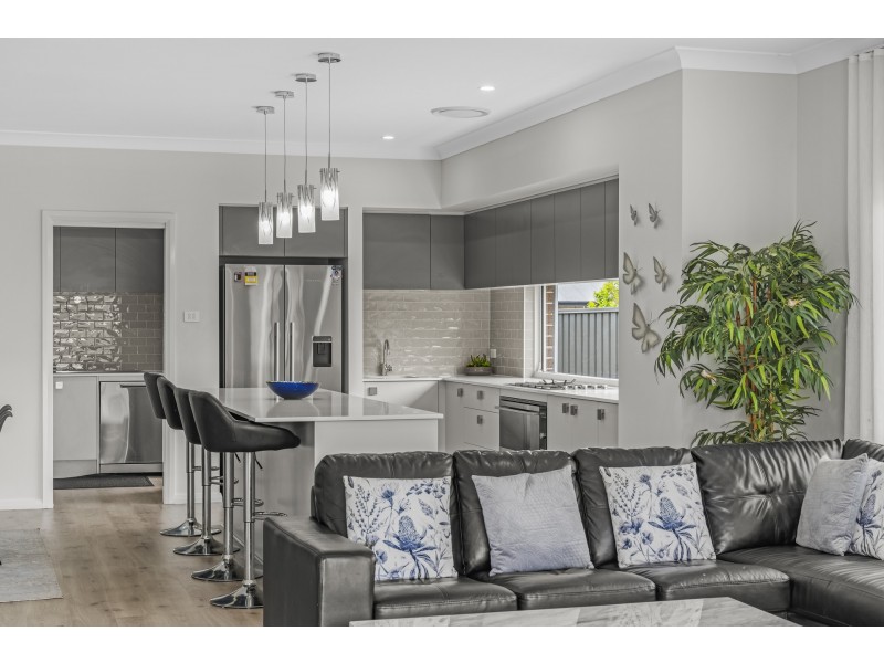 3 Riverdale Close, Rutherford NSW 2320