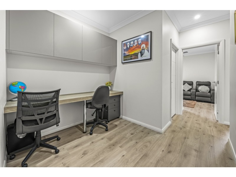 3 Riverdale Close, Rutherford NSW 2320