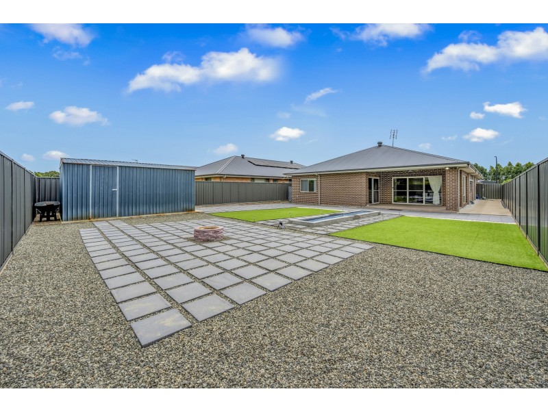 3 Riverdale Close, Rutherford NSW 2320