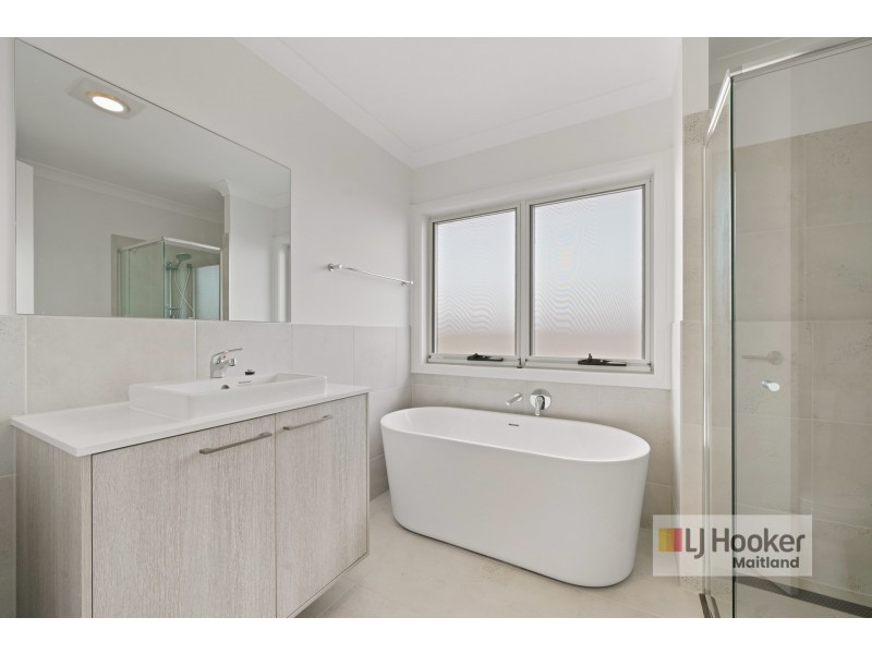 68 Barclay Drive, North Rothbury NSW 2335