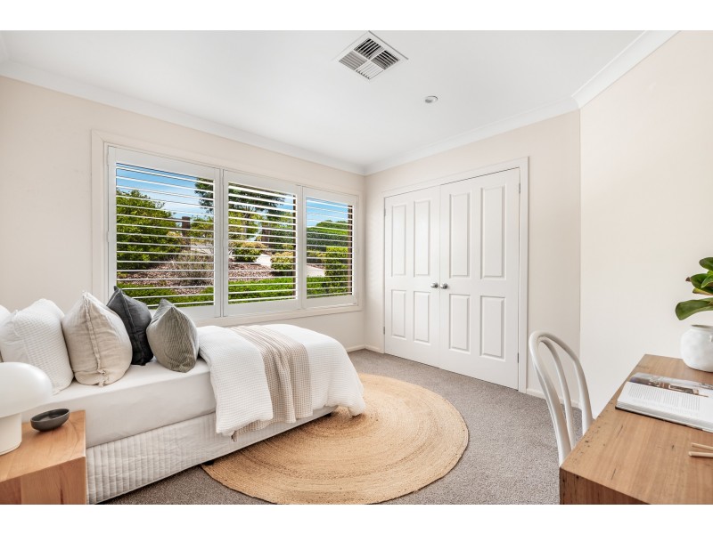 11 Spoonbill Close, Aberglasslyn NSW 2320