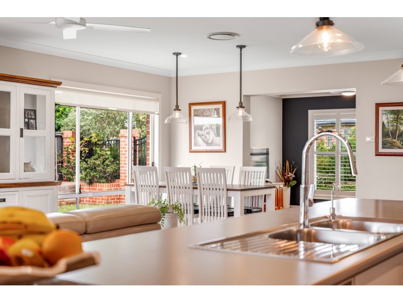 52 Stanton Drive, Raworth NSW 2321