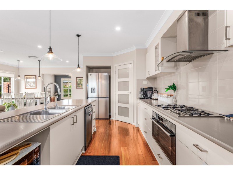 52 Stanton Drive, Raworth NSW 2321