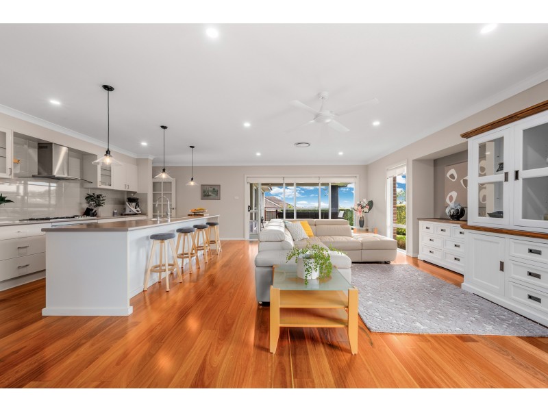 52 Stanton Drive, Raworth NSW 2321