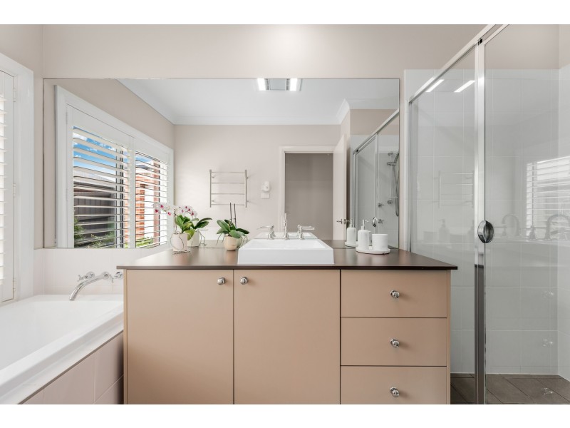52 Stanton Drive, Raworth NSW 2321