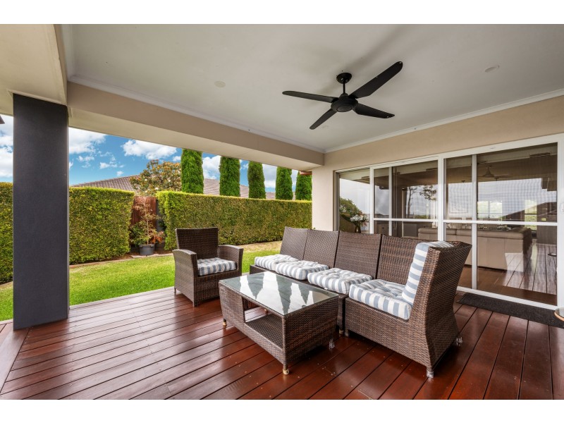52 Stanton Drive, Raworth NSW 2321