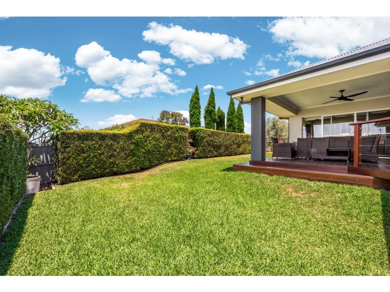 52 Stanton Drive, Raworth NSW 2321