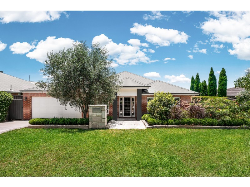 52 Stanton Drive, Raworth NSW 2321