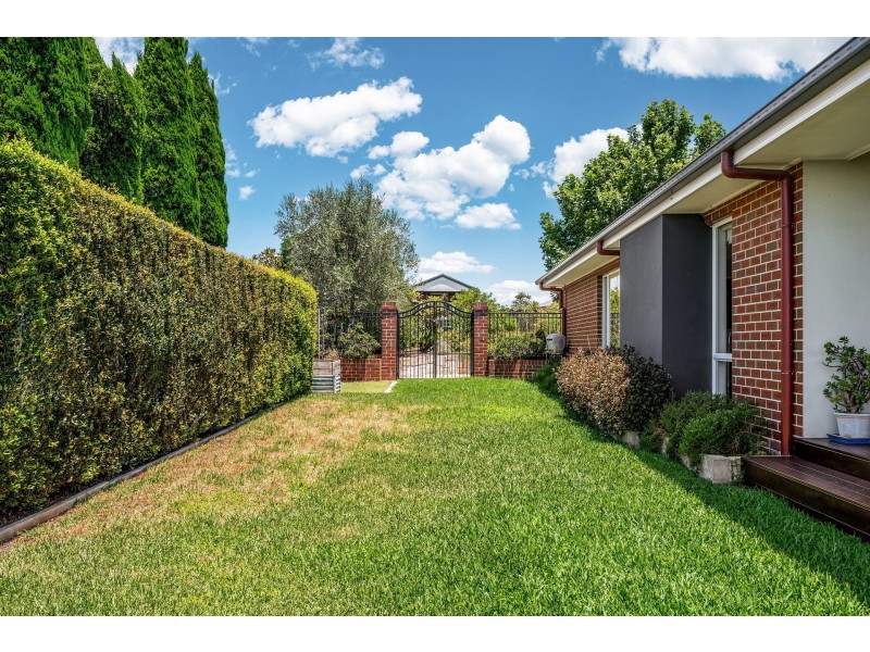 52 Stanton Drive, Raworth NSW 2321