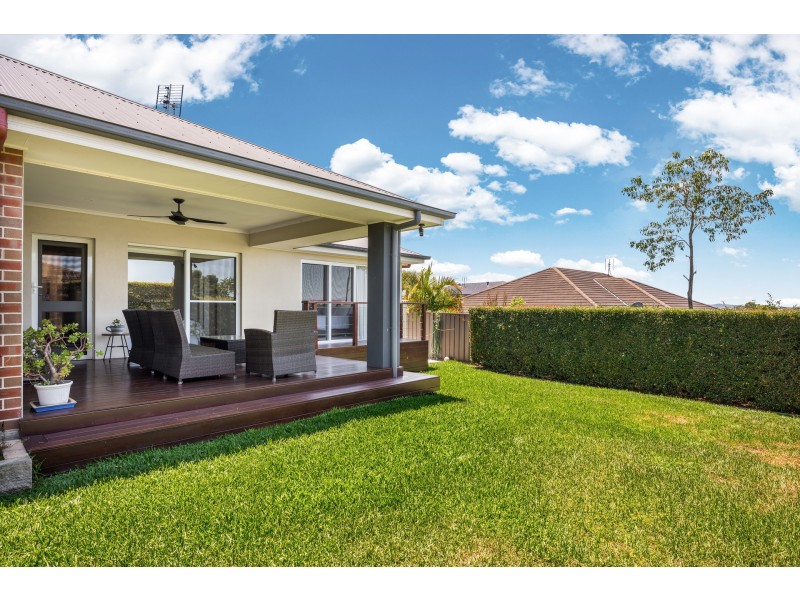 52 Stanton Drive, Raworth NSW 2321