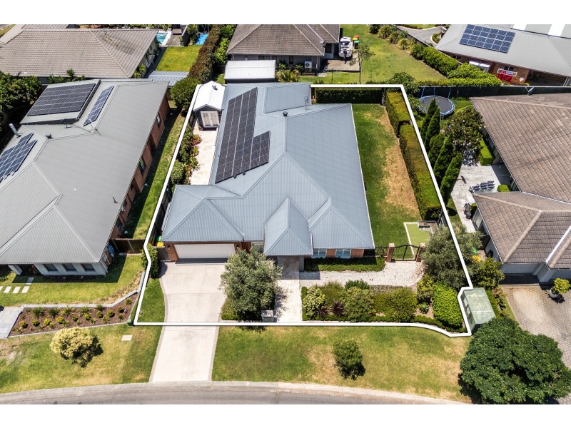 52 Stanton Drive, Raworth NSW 2321