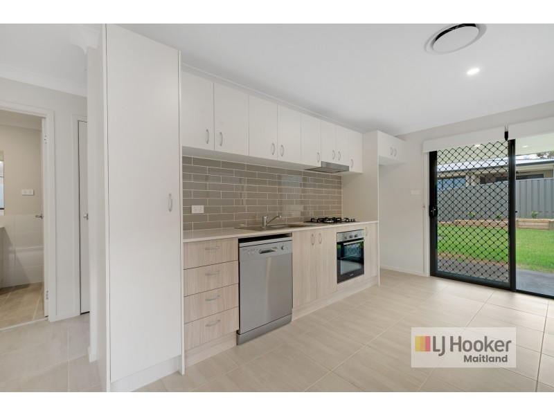 2/14 Berwick Avenue, Heddon Greta NSW 2321
