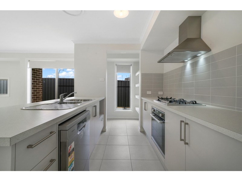 19 Springfield Drive, Lochinvar NSW 2321
