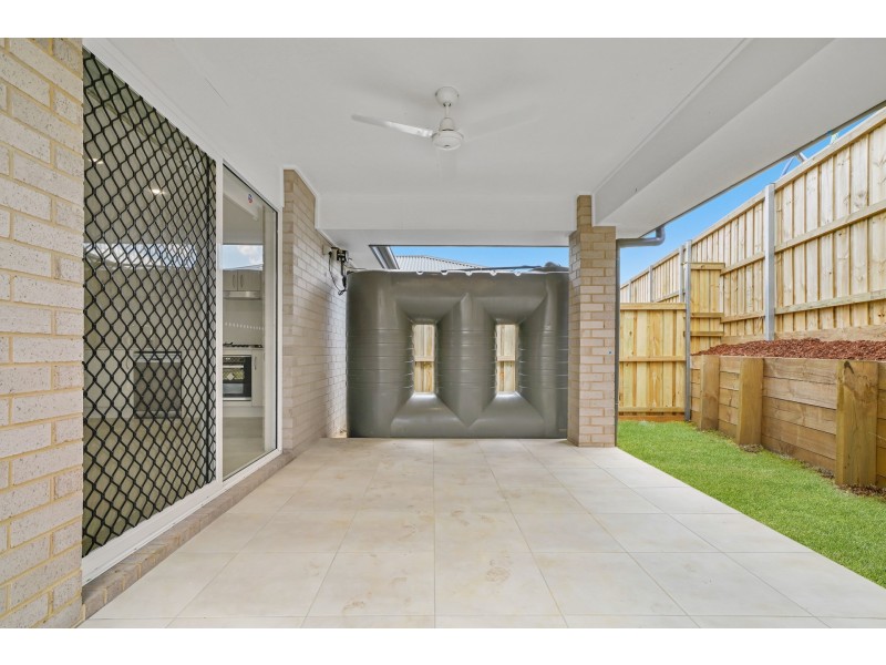 2/16 Guy Close, Greta NSW 2334