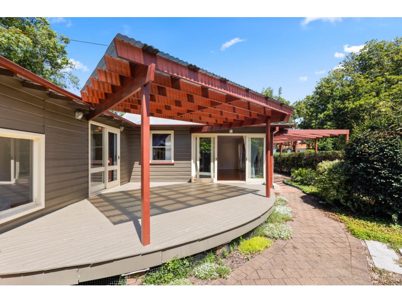 13 Kensington Road, Bolwarra NSW 2320