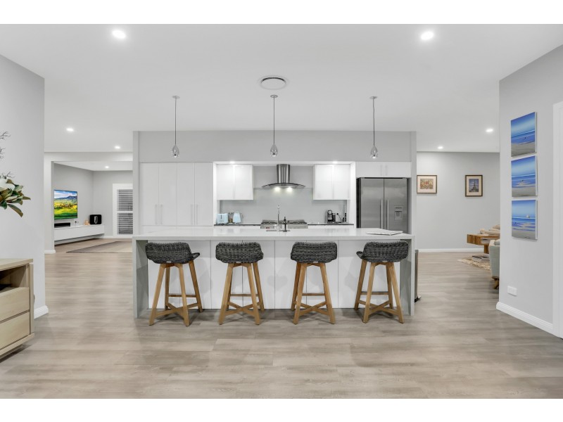 6 Gardenia Close, Bolwarra Heights NSW 2320