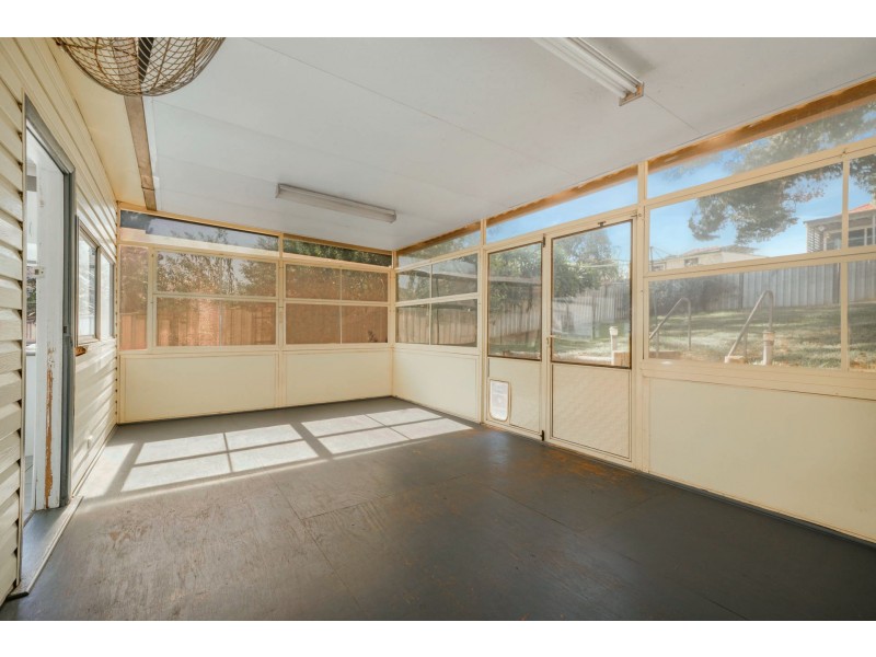 9 Angus Avenue, Waratah West NSW 2298