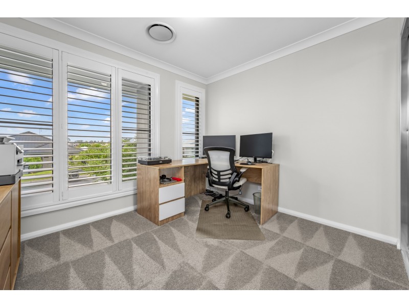 43 Friarbird Ridge, Aberglasslyn NSW 2320