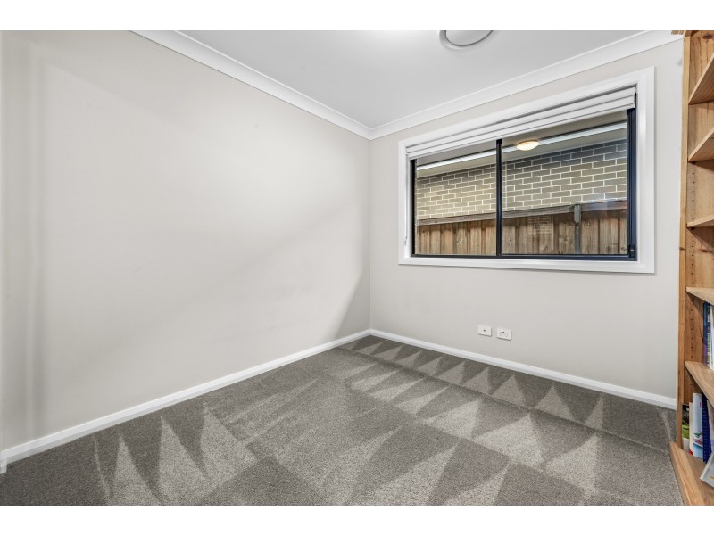 43 Friarbird Ridge, Aberglasslyn NSW 2320