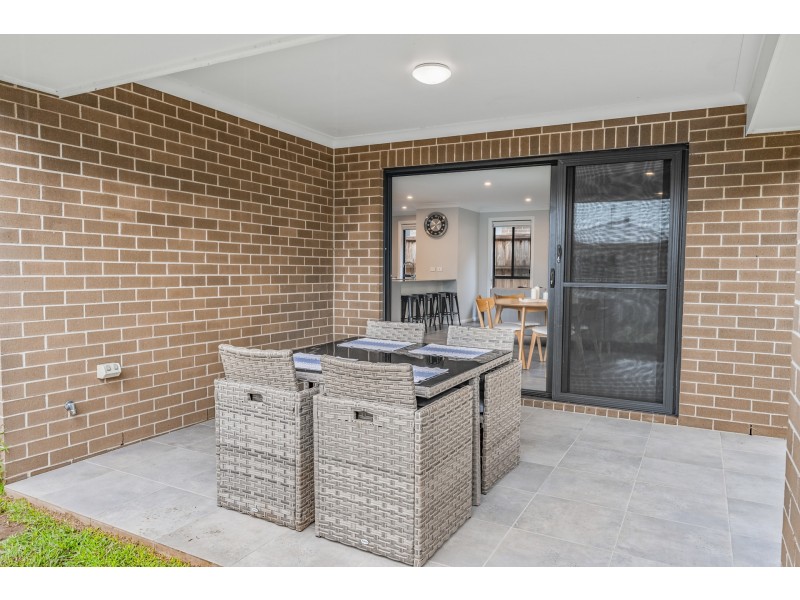 43 Friarbird Ridge, Aberglasslyn NSW 2320