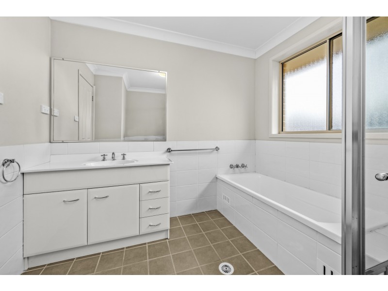 3 Weemala Close, Aberglasslyn NSW 2320