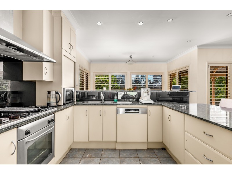 14 Cypress Grove, Aberglasslyn NSW 2320