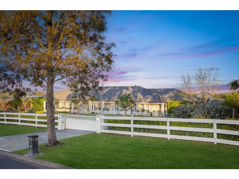 11 Lomandra Place, Windella NSW 2320