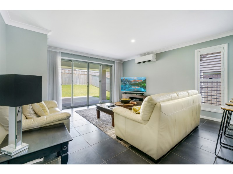29 Golden Whistler Avenue, Aberglasslyn NSW 2320
