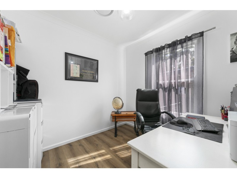 36 King Street, Lorn NSW 2320