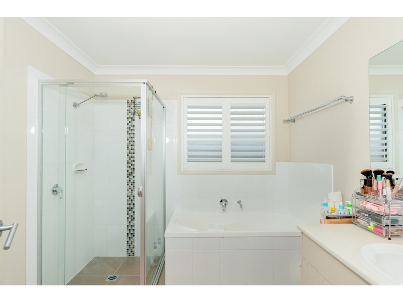 1 Grebe Street, Aberglasslyn NSW 2320