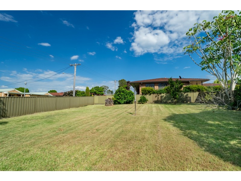 12 Goldingham Street, Tenambit NSW 2323