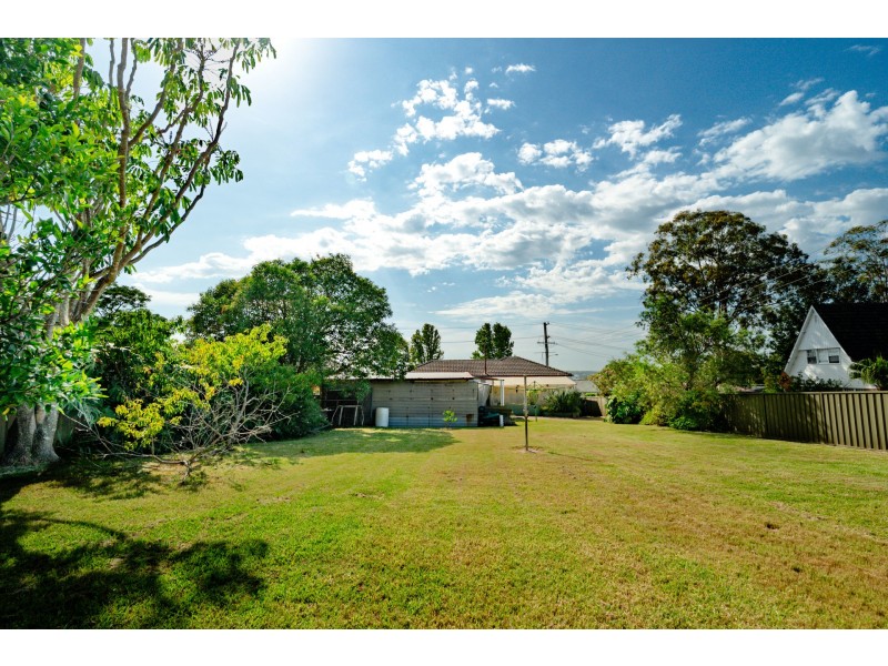 12 Goldingham Street, Tenambit NSW 2323