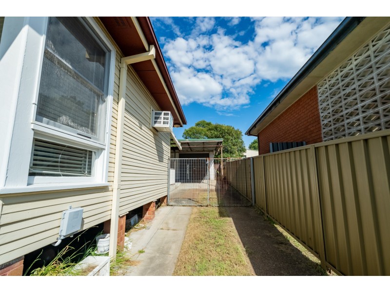 12 Goldingham Street, Tenambit NSW 2323