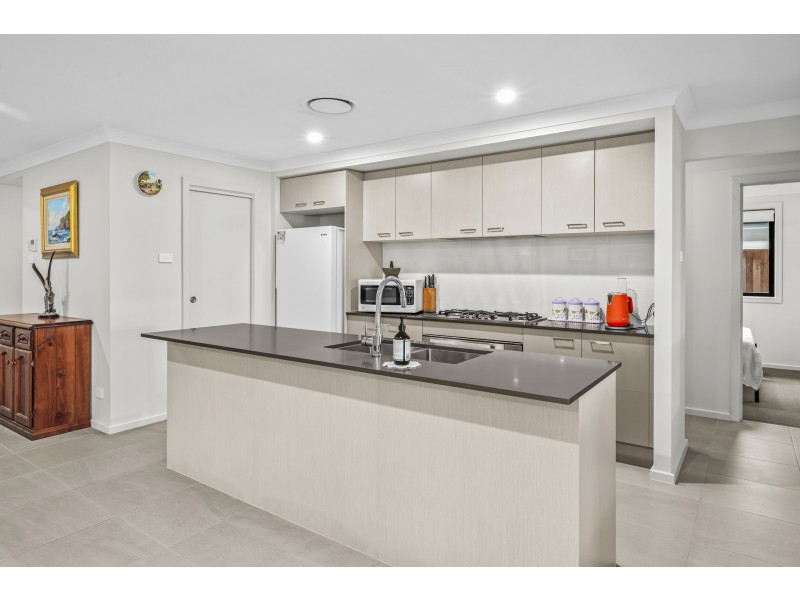 11 Thurston Street, Boolaroo NSW 2284