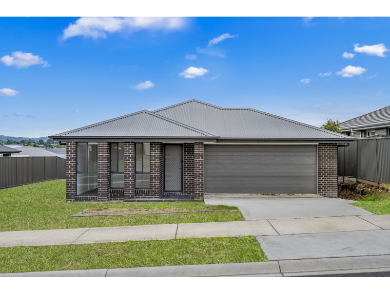 6 Tanzanite Street, Rutherford NSW 2320