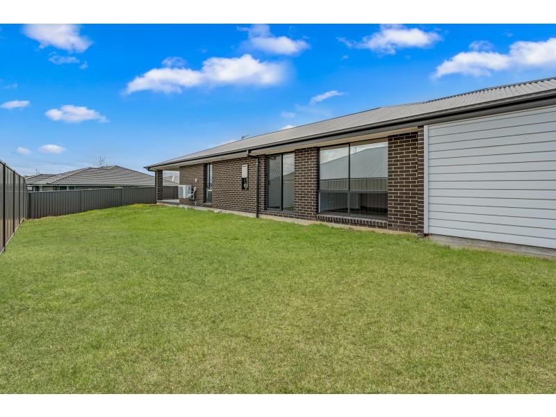 6 Tanzanite Street, Rutherford NSW 2320