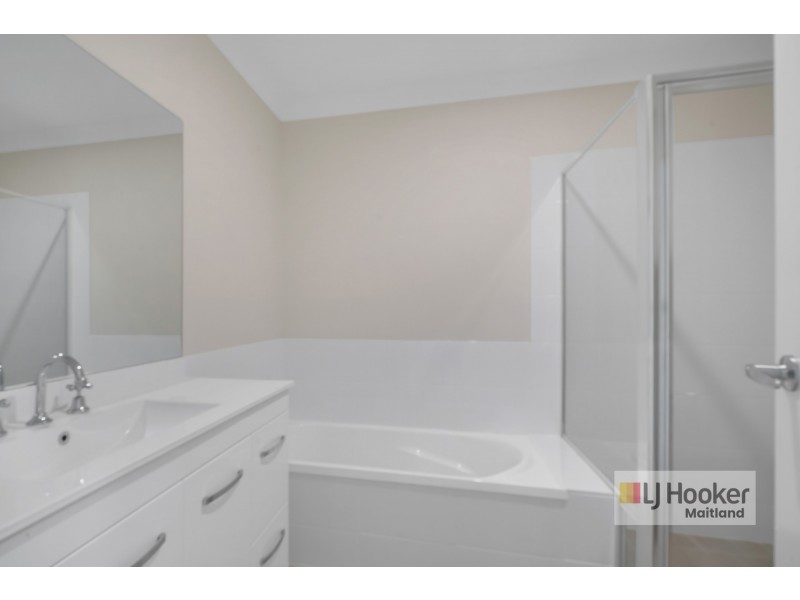 1/4 Quintero Close, Heddon Greta NSW 2321