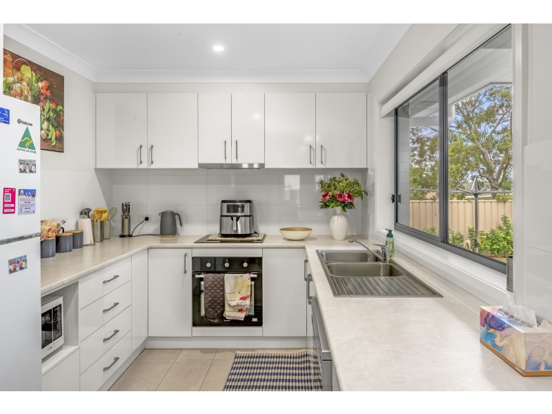 6 & 6a Ellesmere Street, Thornton NSW 2322