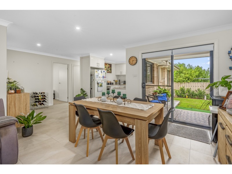 6 & 6a Ellesmere Street, Thornton NSW 2322