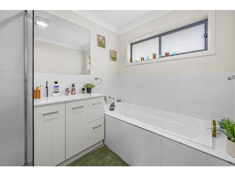 6 & 6a Ellesmere Street, Thornton NSW 2322