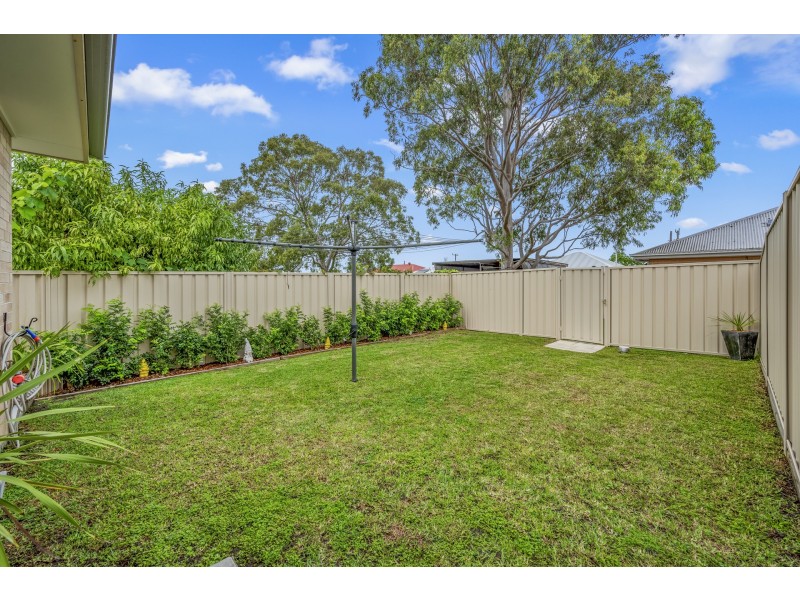 6 & 6a Ellesmere Street, Thornton NSW 2322