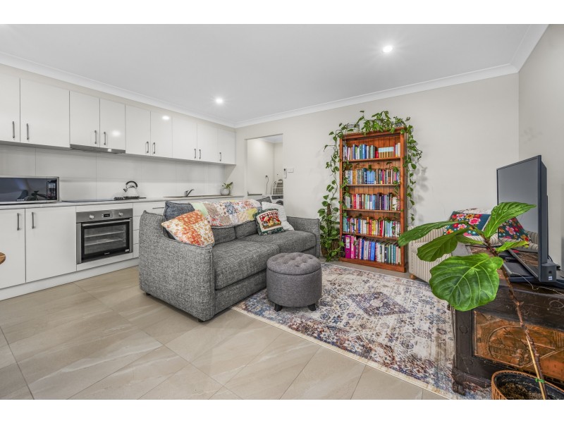 6 & 6a Ellesmere Street, Thornton NSW 2322