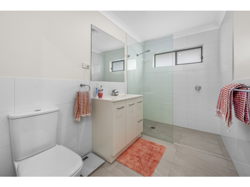 6 & 6a Ellesmere Street, Thornton NSW 2322
