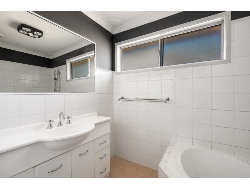 38 Regiment Road, Rutherford NSW 2320