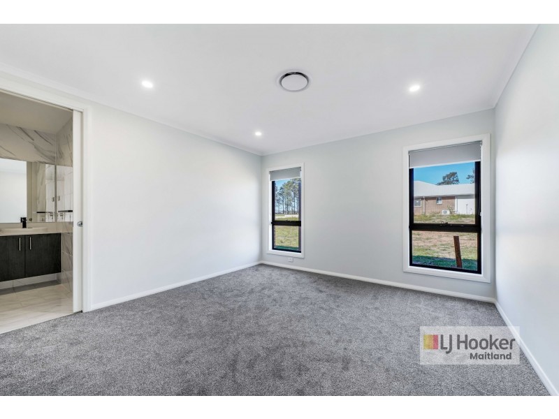 15 Kedwell Loop, North Rothbury NSW 2335