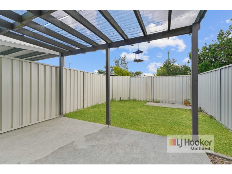2/24 Carroll Avenue, Cessnock NSW 2325
