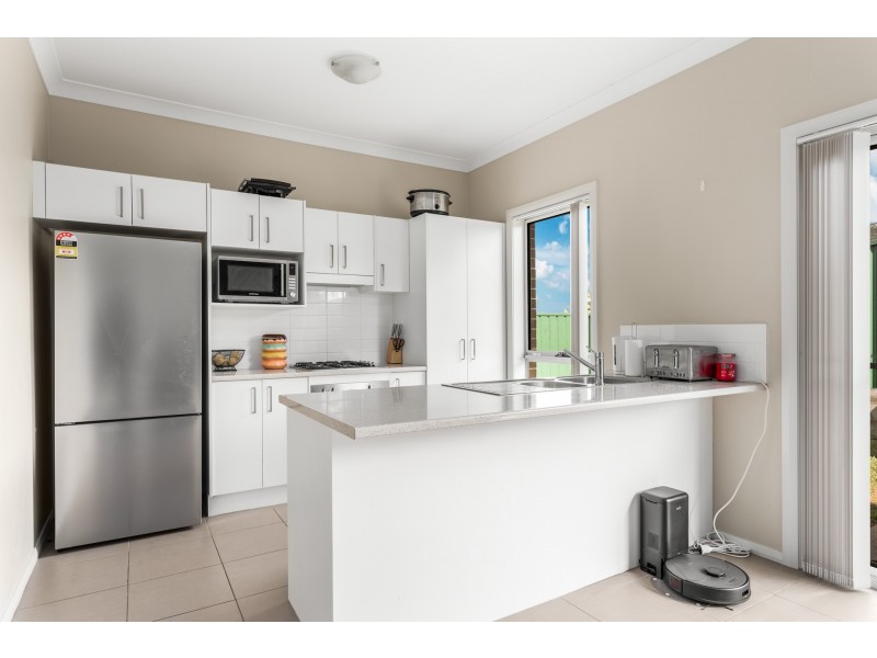 14c Devon Street, Greta NSW 2334