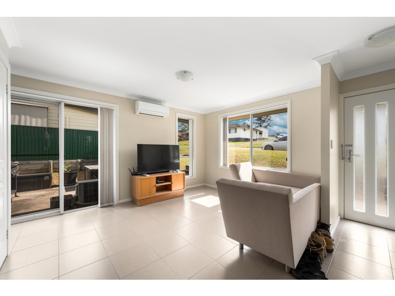 14c Devon Street, Greta NSW 2334