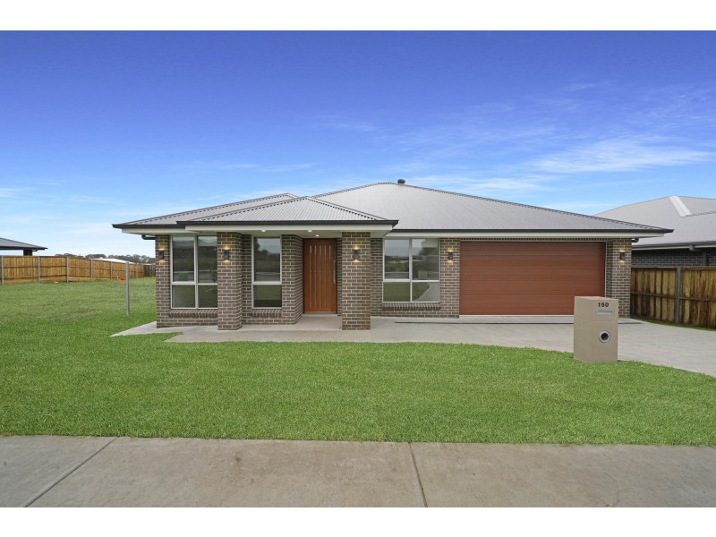 150 Settlers Boulevard, Chisholm NSW 2322
